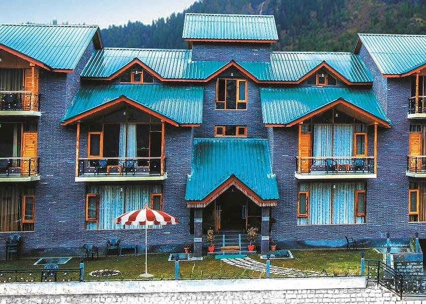 Himachal Pradesh Manali Hotel Exterior