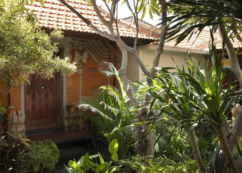 Bali Denpasar Garden view