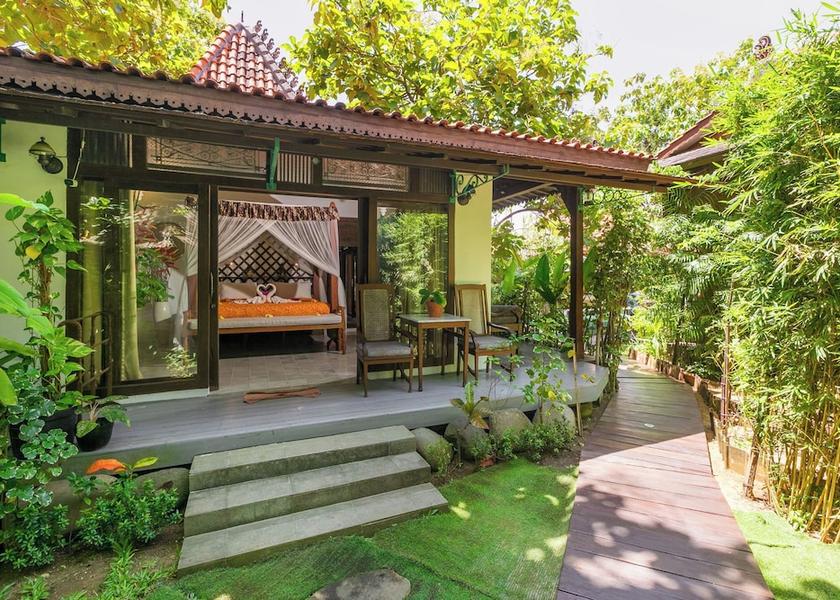 Bali Denpasar Front of property