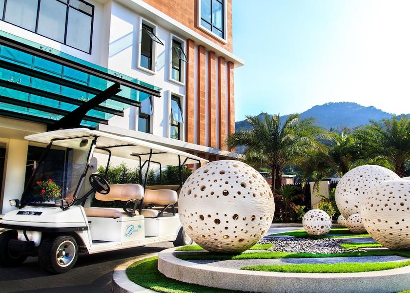 Phuket Karon Exterior Detail