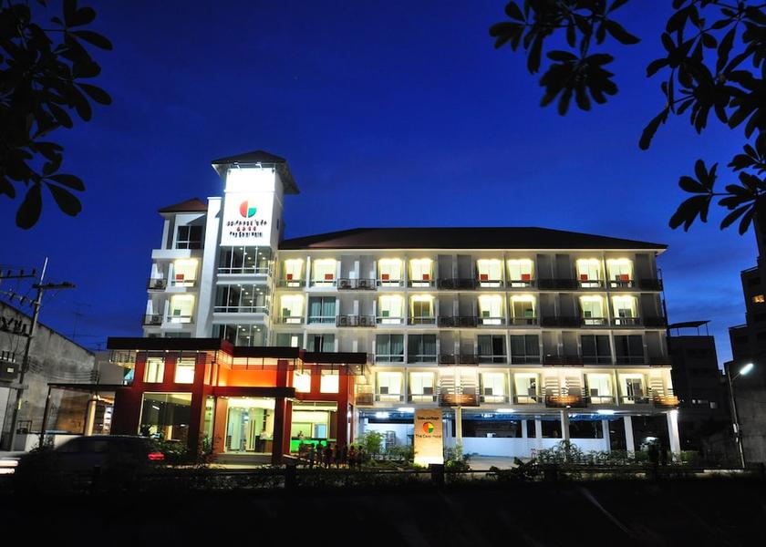 Songkhla Province Hat Yai Front of property - evening/night