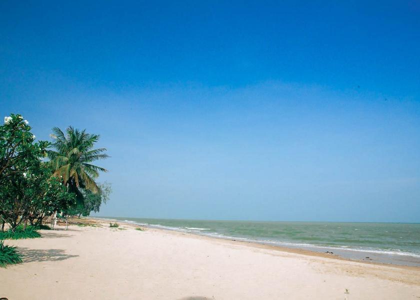 Prachuap Khiri Khan Prachuap Khiri Khan Beach