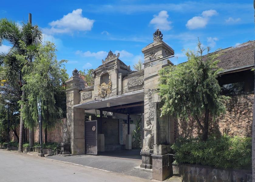 Bali Jimbaran Front of property