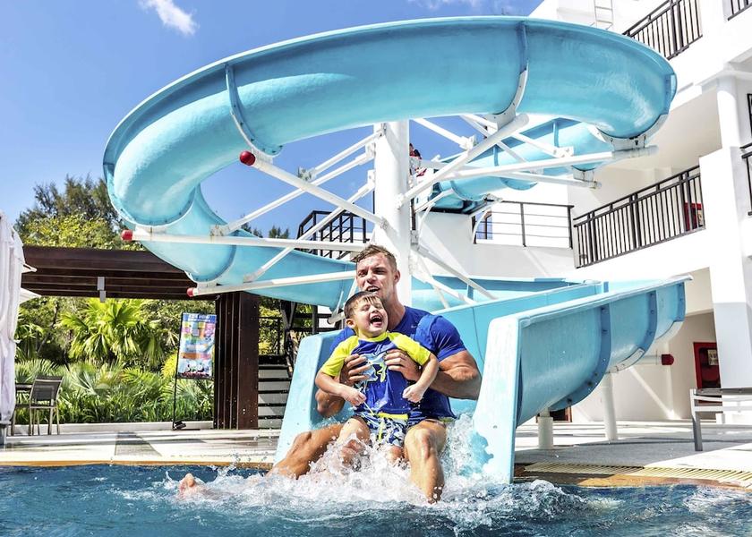 Phuket Karon Exterior Detail