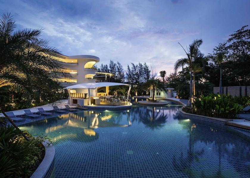 Phuket Karon Exterior Detail