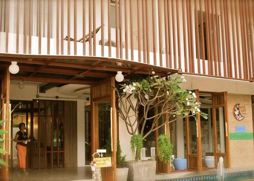Prachuap Khiri Khan Cha-am Exterior Detail