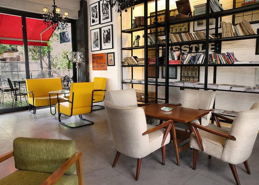Bali Legian Cafe