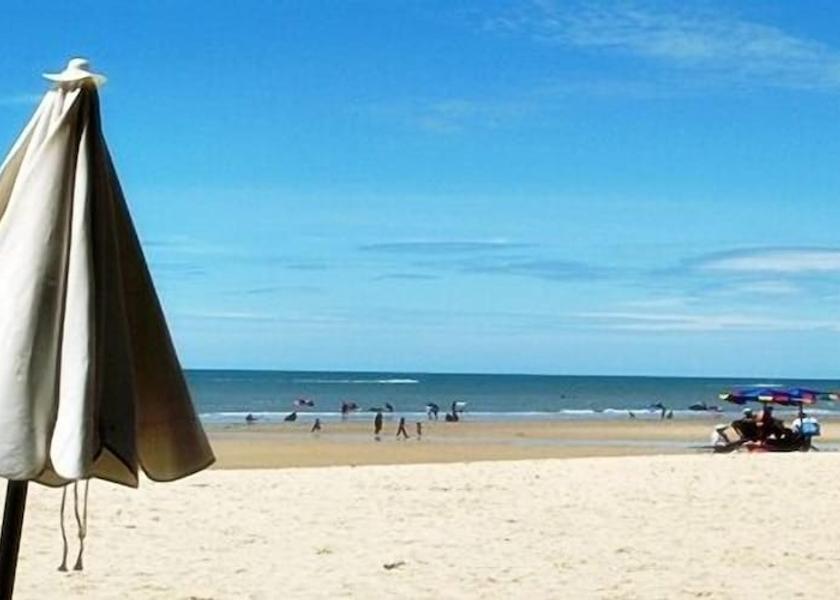 Prachuap Khiri Khan Cha-am Beach