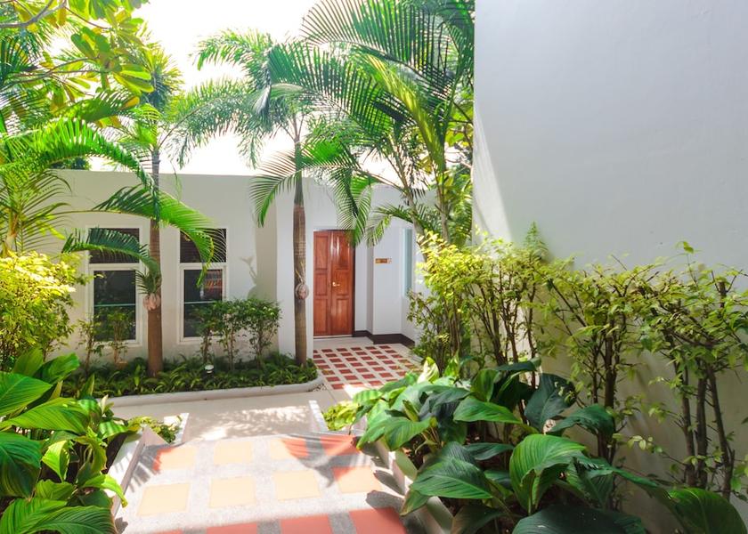 Phuket Wichit Exterior Detail