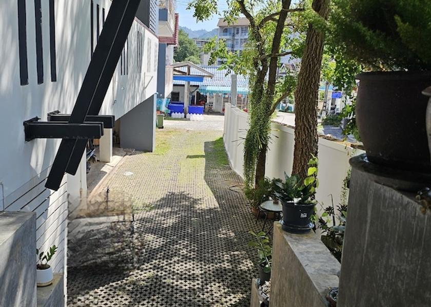 Phuket Province Choeng Thale Terrace/patio