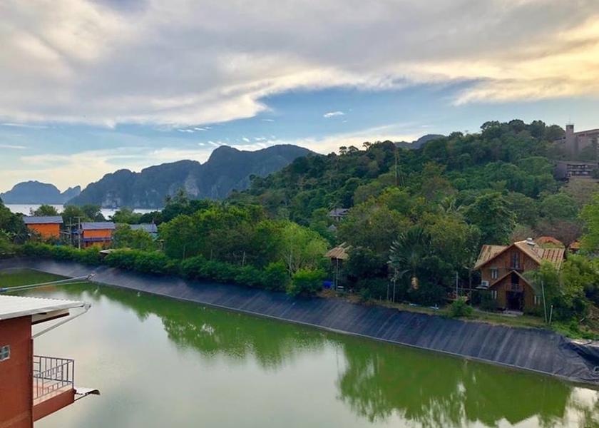 Krabi Province Ko Phi Phi Interior Entrance