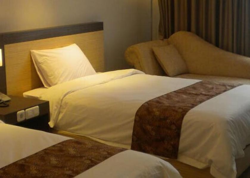 Banten Cikakak Room