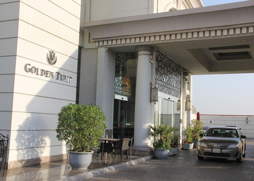 Eastern Province Al Khobar Exterior Detail