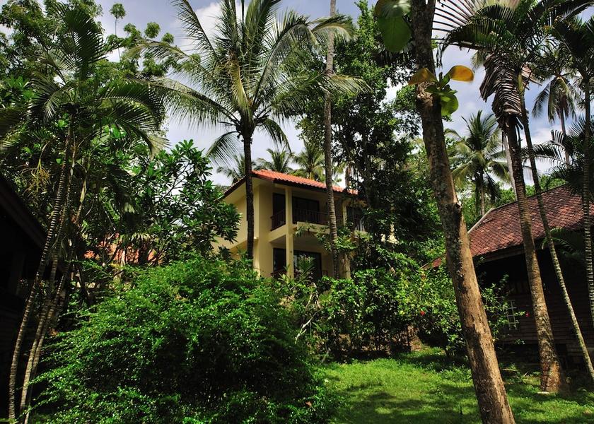 Phuket Koh Lon Exterior Detail
