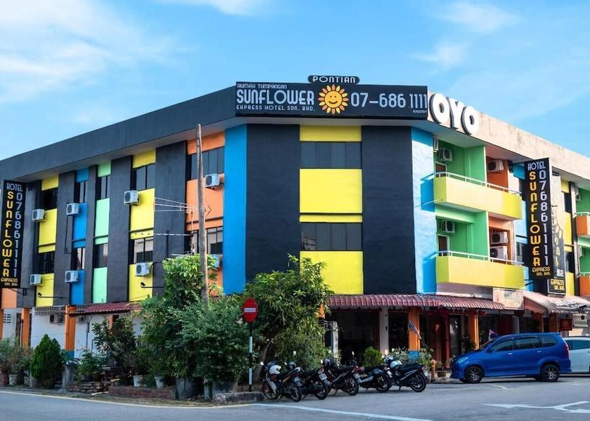 Johor Pontian Facade