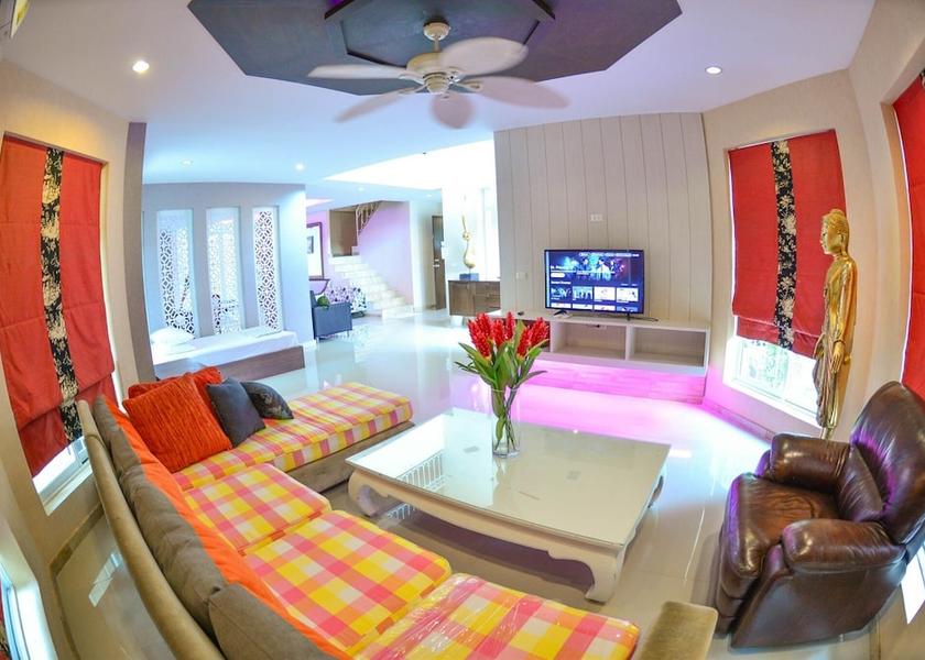 Chonburi Province Sattahip Lobby