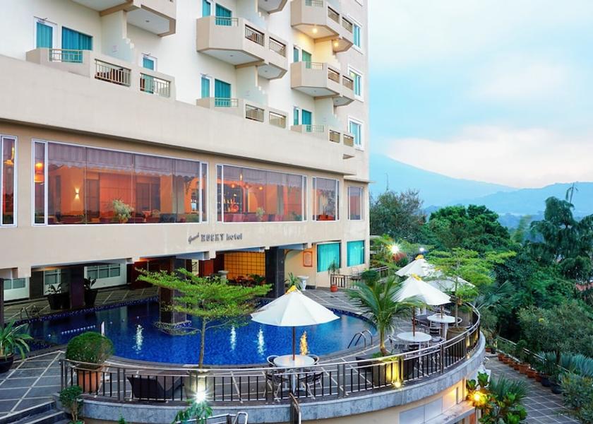 West Sumatra Bukittinggi Pool