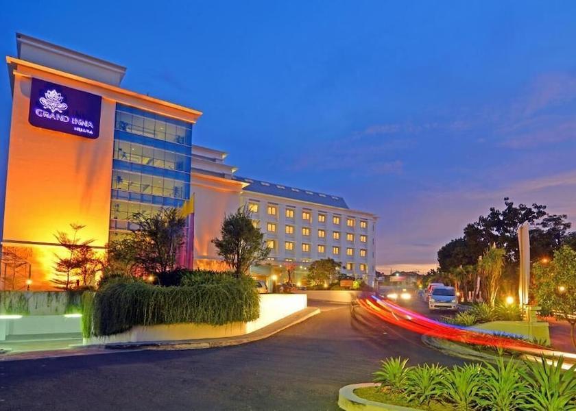 West Sumatra Padang Exterior Detail