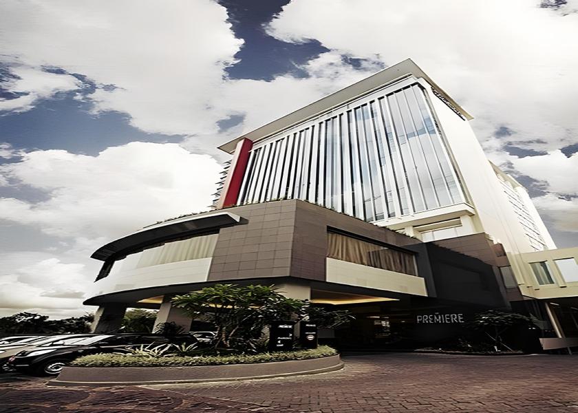 Riau Pekanbaru Hotel Exterior