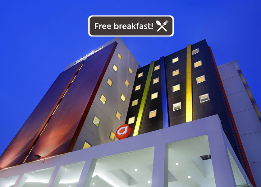  Bekasi Hotel Exterior
