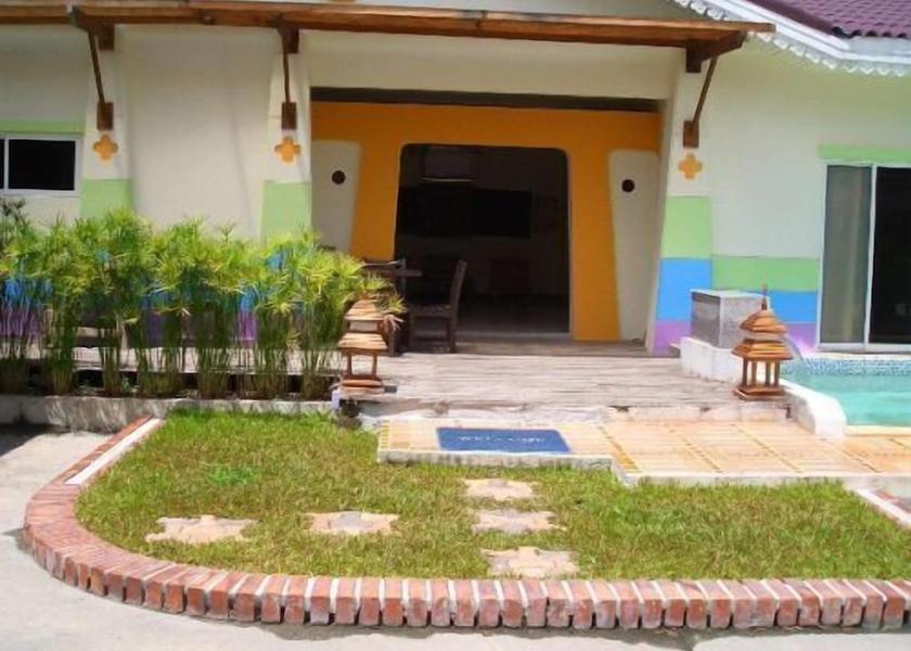 Phuket Chalong Facade