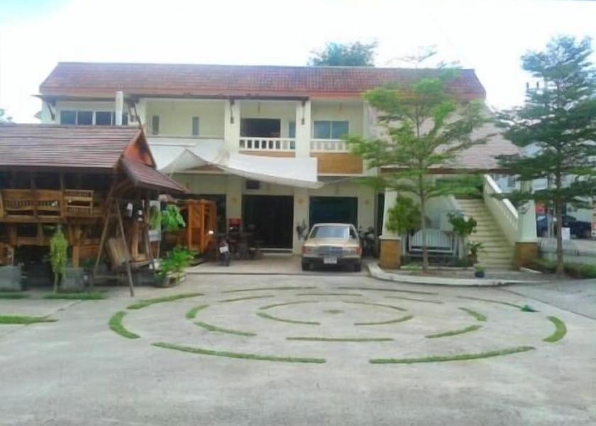 Phuket Chalong Facade