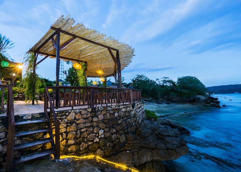  Lembongan Island Beach