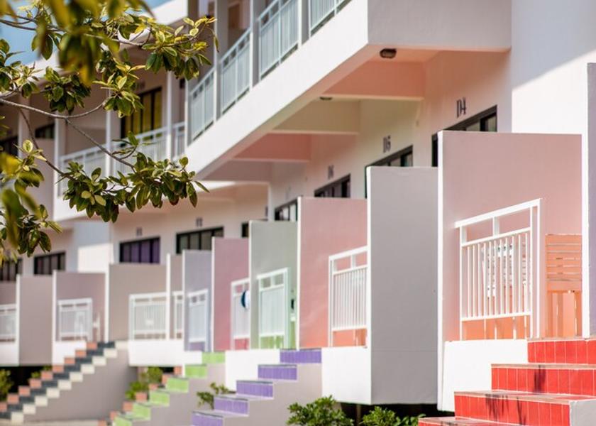 Chonburi Koh Lan Exterior Detail