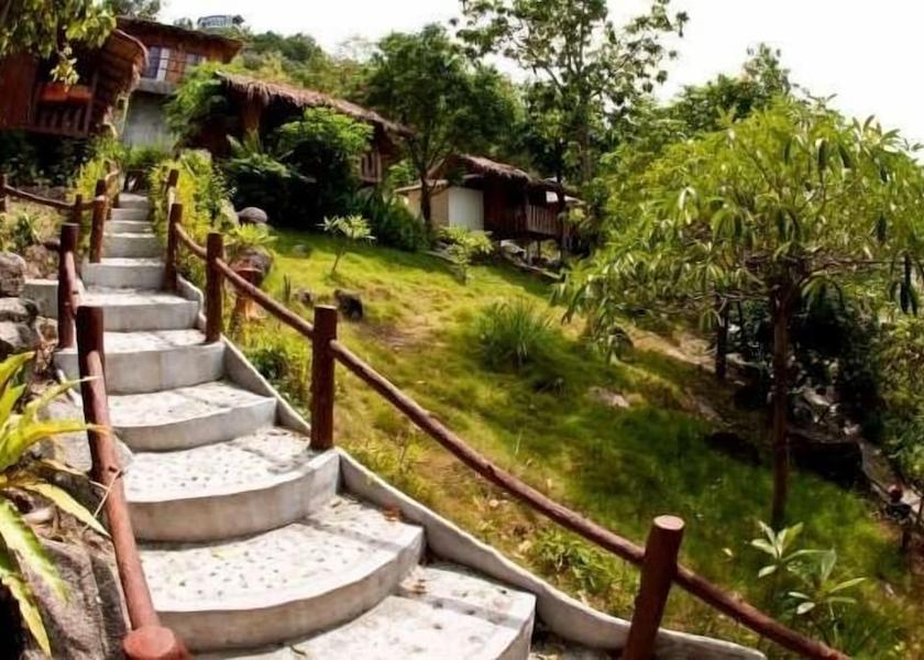 Surat Thani Koh Tao Property Grounds