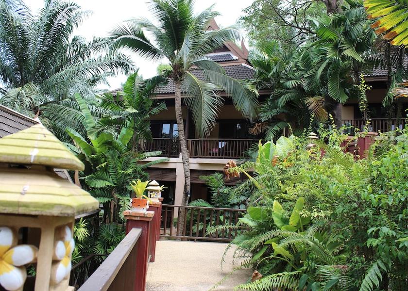  Takua Pa Exterior Detail