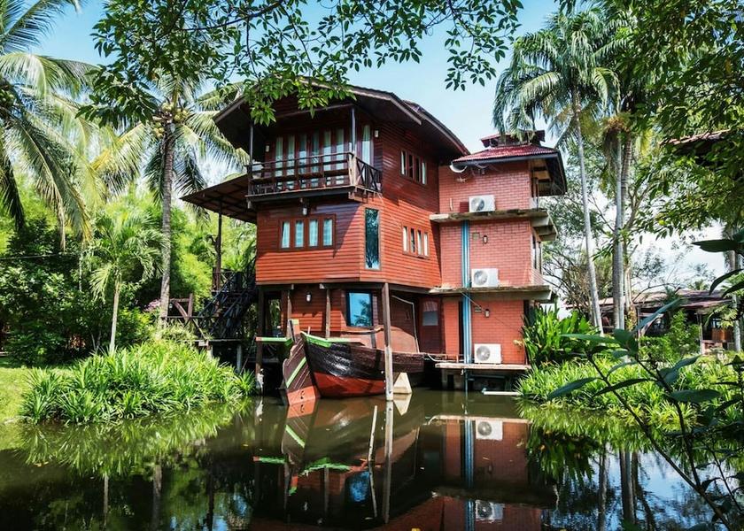 Phetchaburi Kaeng Krachan View From Room