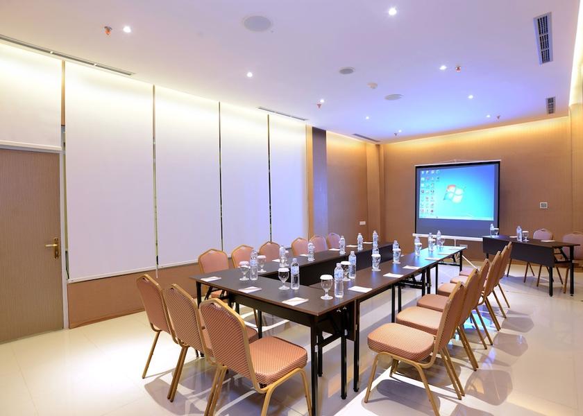  Lahat Meeting Room