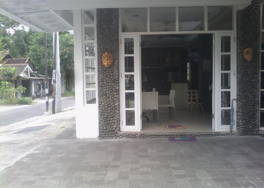  Ngaglik Lobby