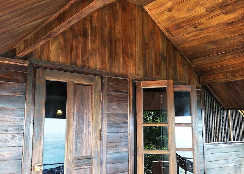 Surat Thani Koh Tao Entrance