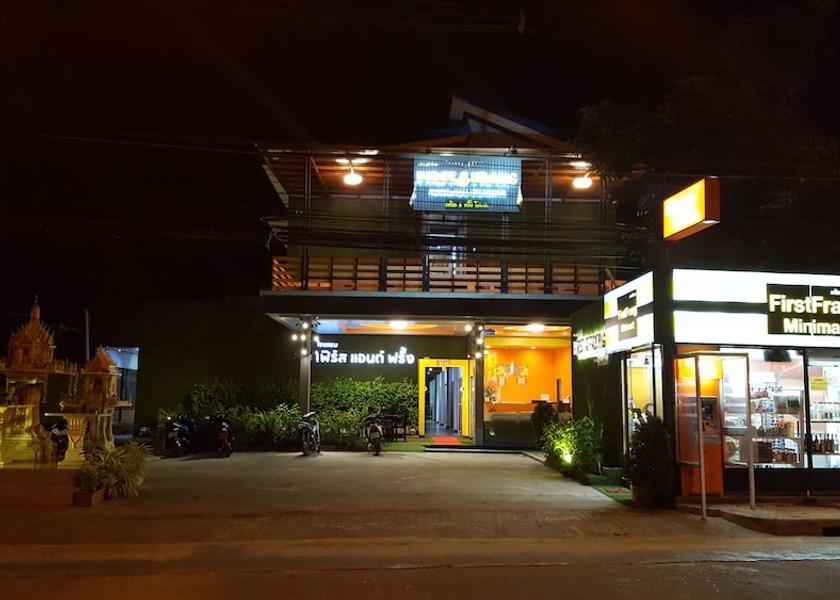 Surat Thani Koh Phangan Facade