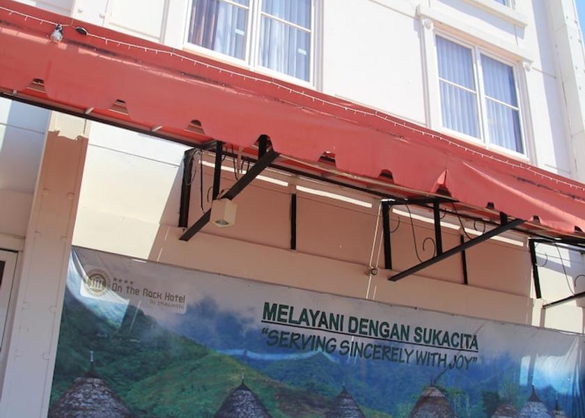  Kupang Exterior Detail