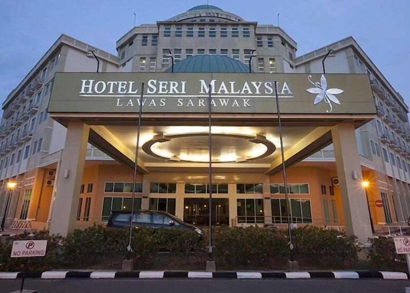 Sarawak Lawas Front of property - evening/night