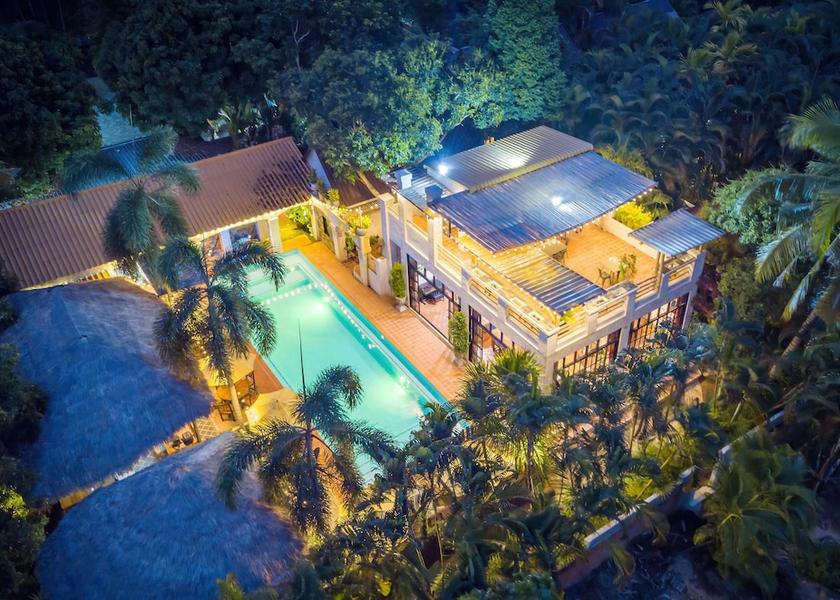 Chiang Mai Province San Kamphaeng Exterior Detail