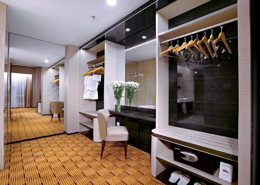  Palembang Room amenity