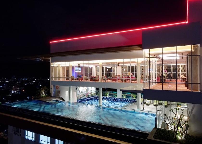 West Sumatra Padang Pool