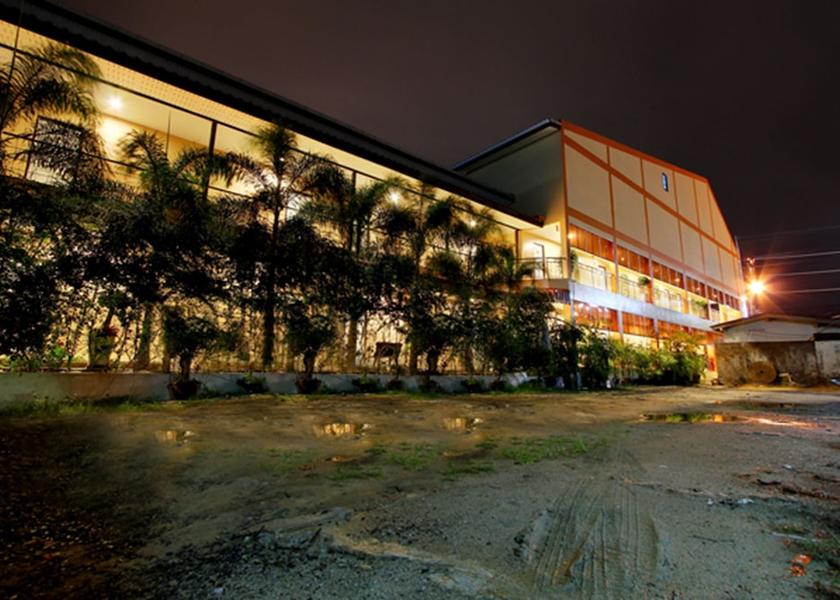 Phuket Province Sa Khu Property grounds