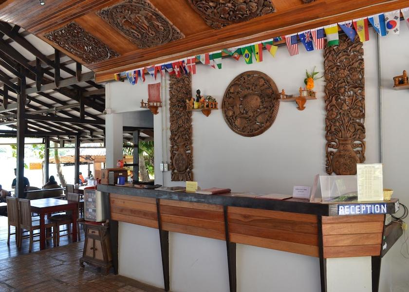 Surat Thani Koh Tao Facade