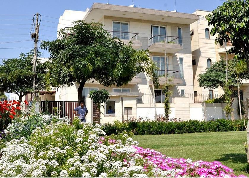 Haryana Gurugram Hotel Exterior