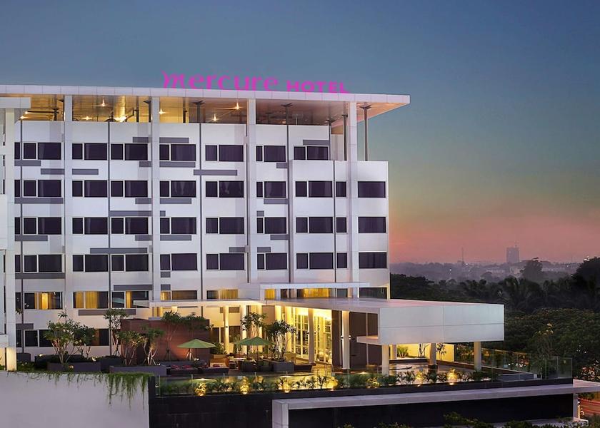  South Tangerang Exterior detail