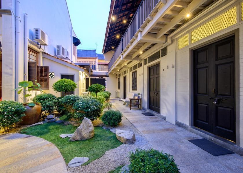 Tasmania George Town Courtyard