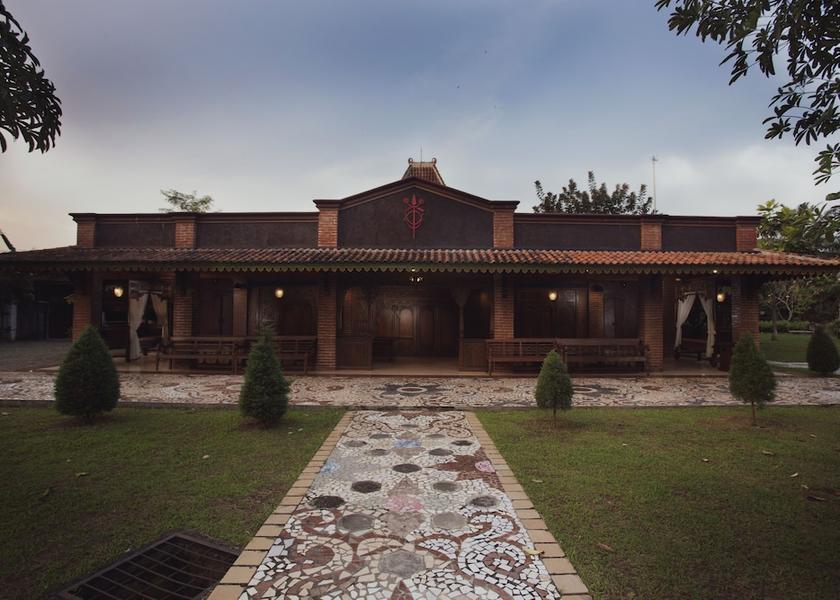 Central Java Ungaran Exterior Detail