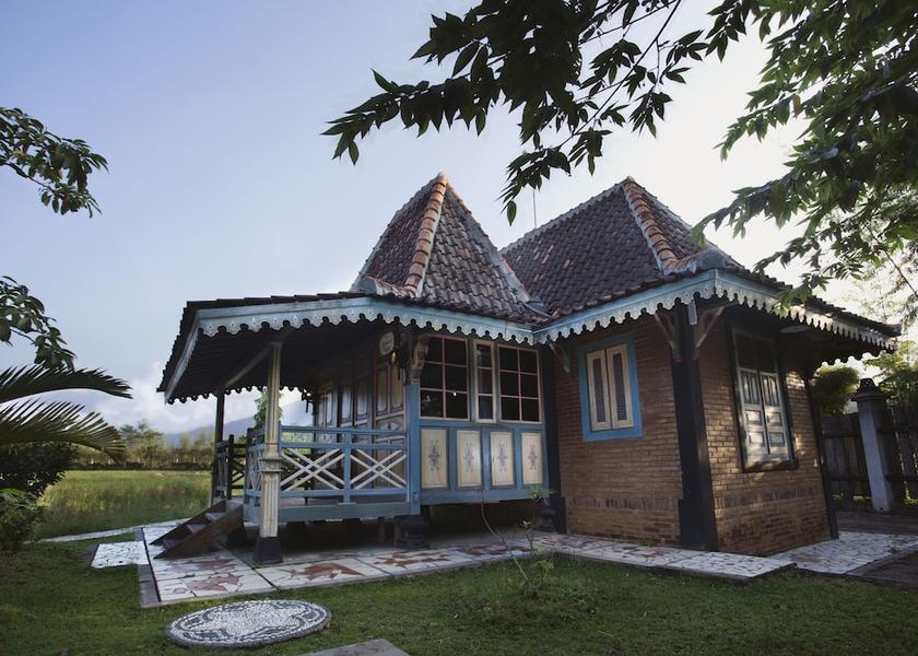 Central Java Ungaran Room