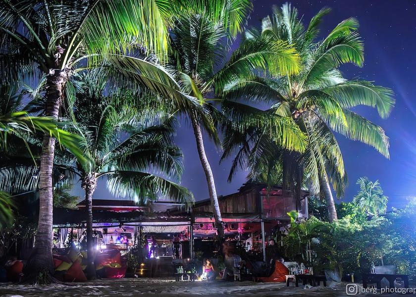 Surat Thani Koh Phangan Facade