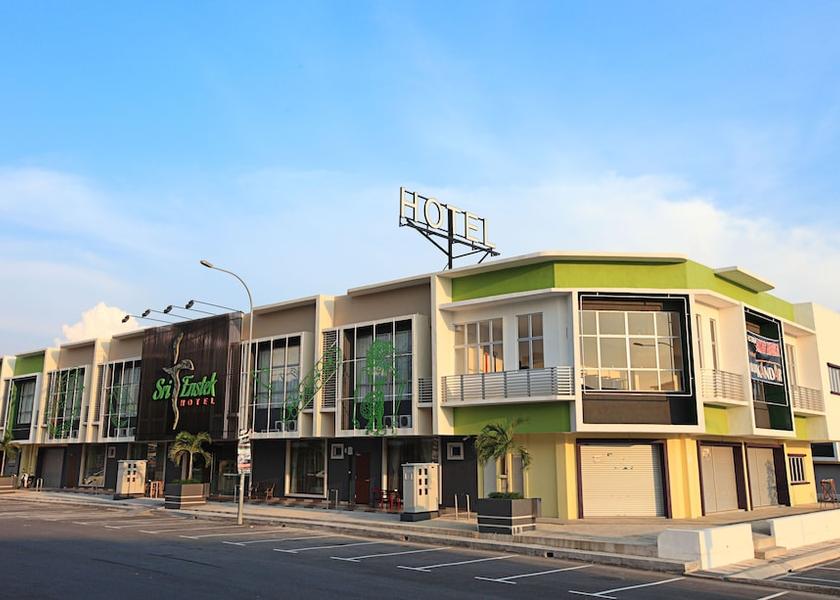 Negeri Sembilan Labu Front of property