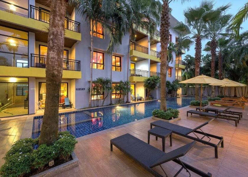 Phuket Chalong Facade